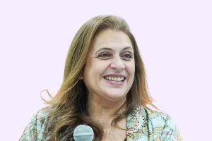 preparing, UAE, schools, AI, 2025, students, tech, driven, future