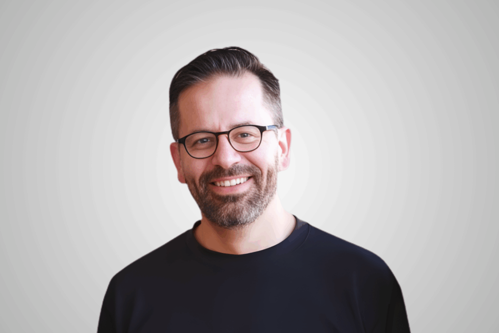 resolve, ai, raised, series, a, round, valuation, led, lightspeed, scale, operating